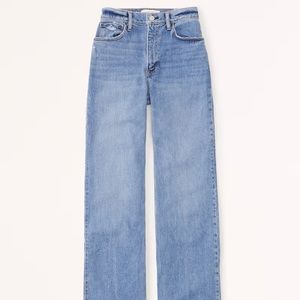 Abercrombie & Fitch High Rise 90s Relaxed Jean- Medium
